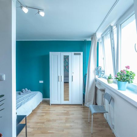 Green Studio In The City Center Of Вроцлав Экстерьер фото